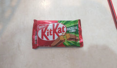 KITKAT HAZEL 4 FINGERS