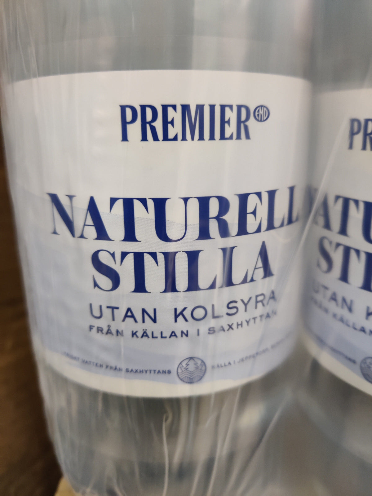 WATER WITHOUT CARBONATE